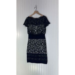 Tadashi Shoji Size 8 Navy Blue Lace Sheath Cocktail Dress Lined